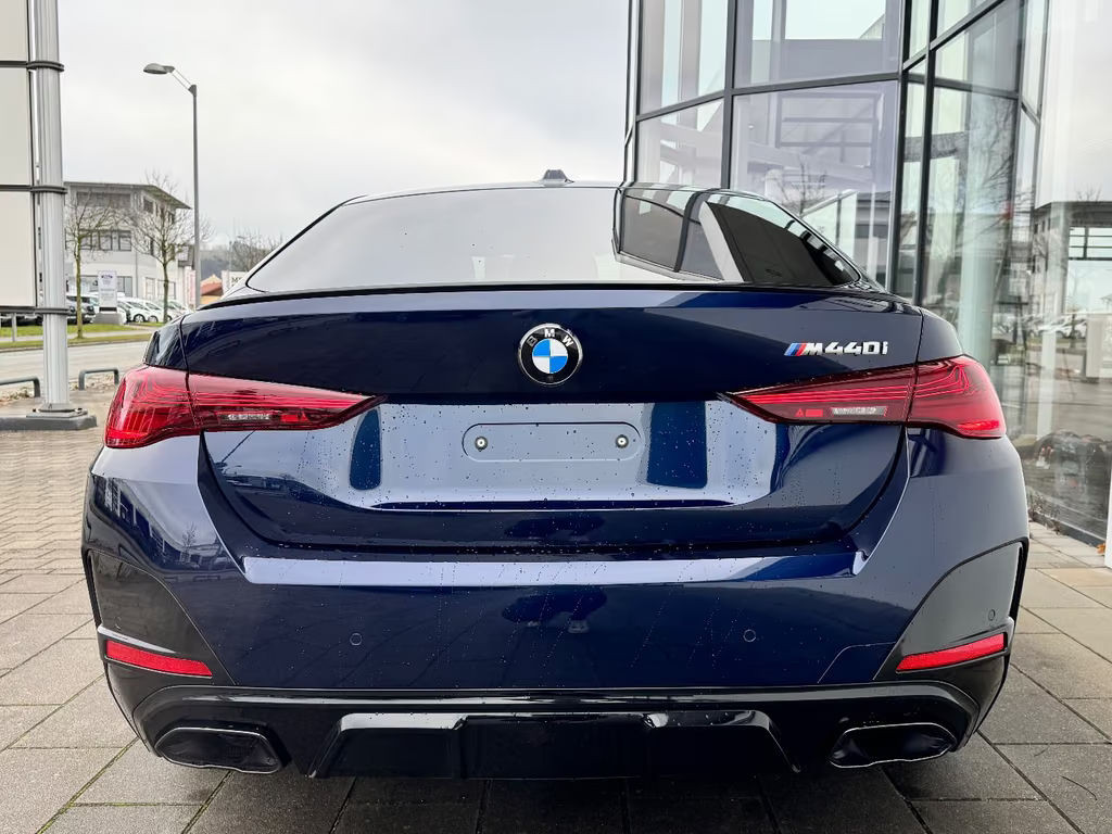 BMW M440