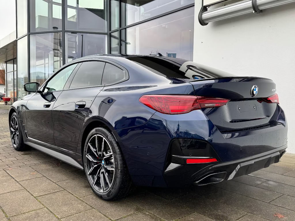BMW M440