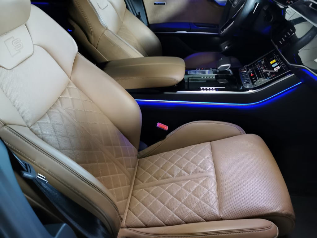 Audi S8