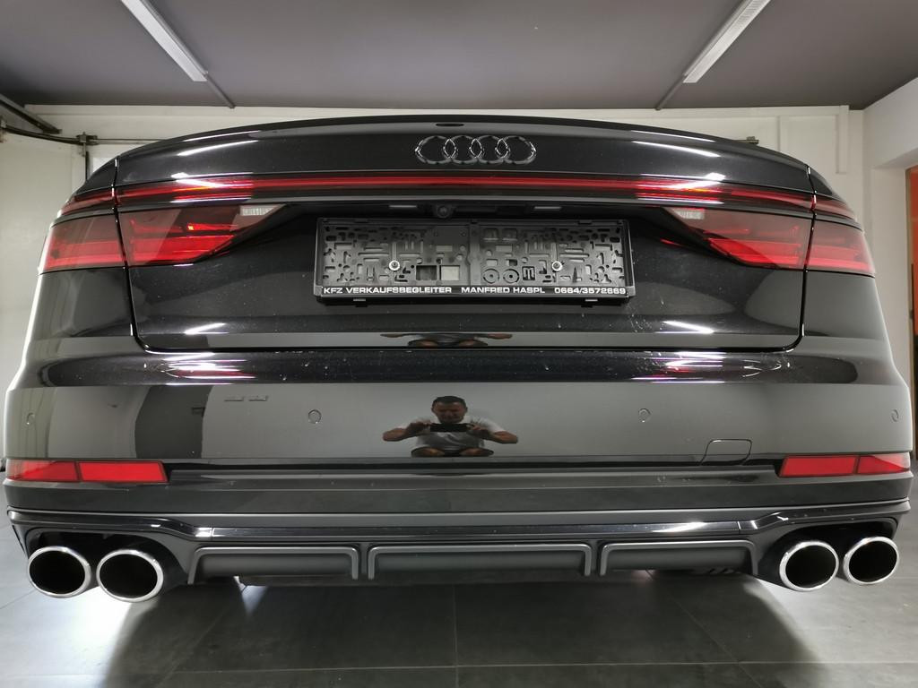 Audi S8