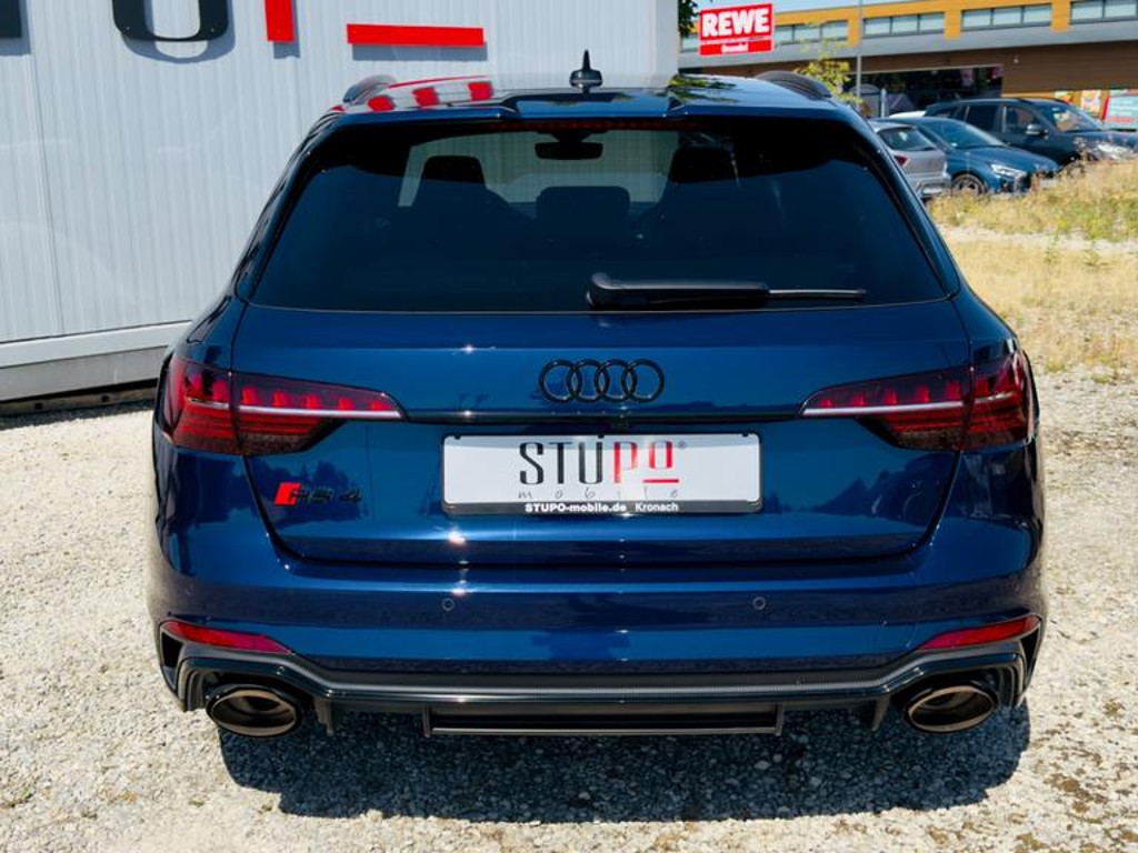 Audi RS4