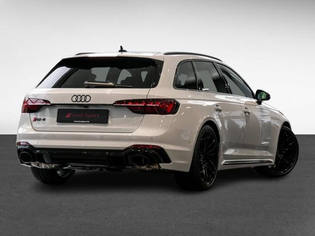 Audi RS4