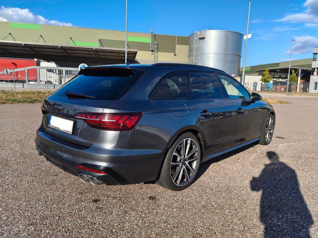 Audi S4