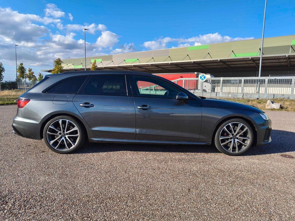 Audi S4