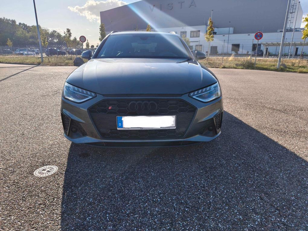 Audi S4