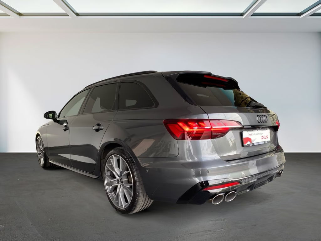 Audi S4