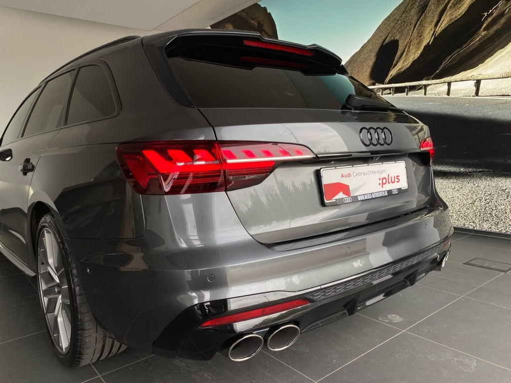 Audi S4