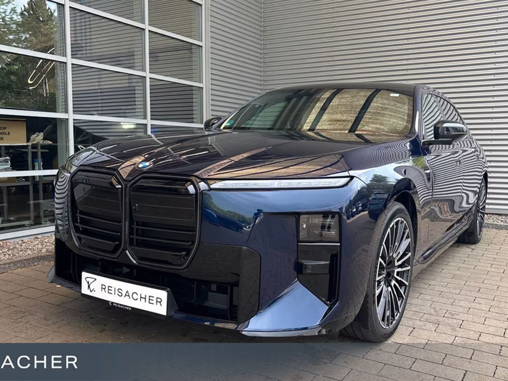 BMW i7 xDrive Sedan