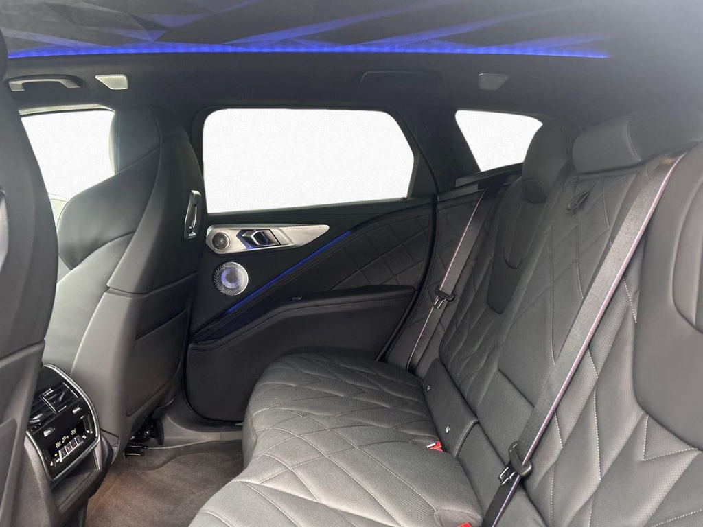 BMW XM