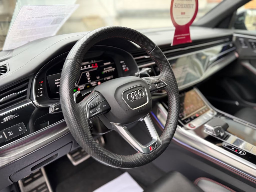 Audi RS Q8