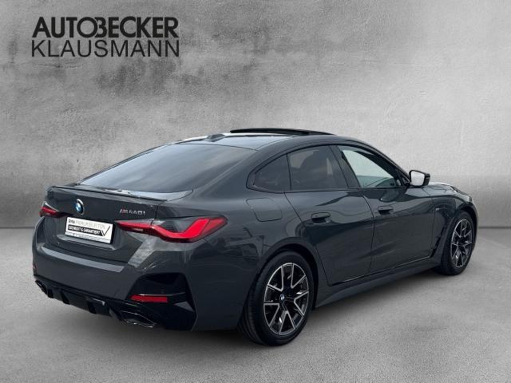 BMW M440