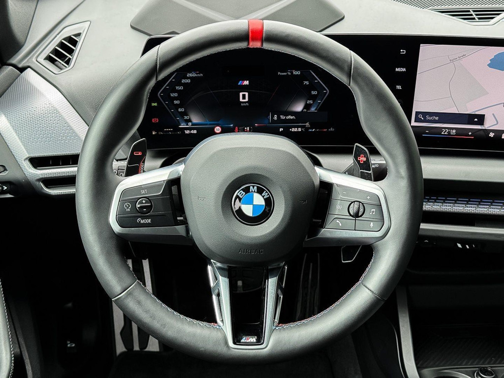 BMW M235