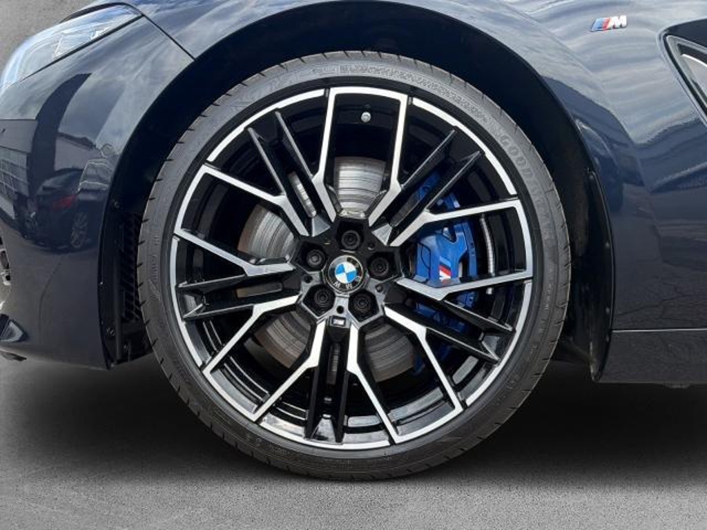 BMW M850