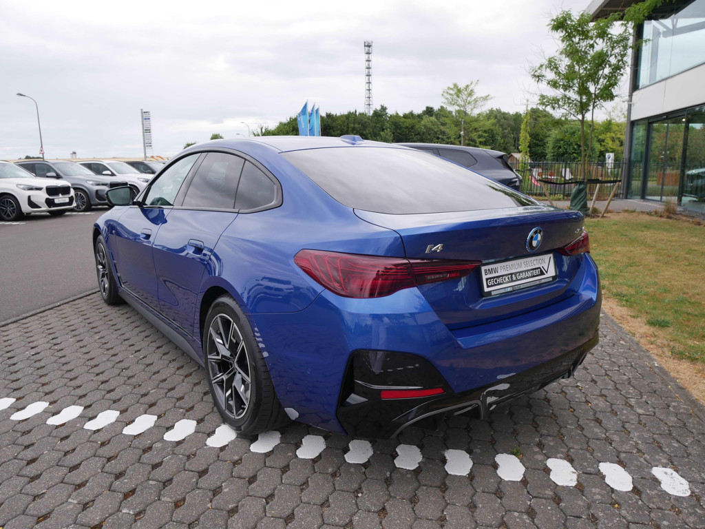 BMW i4