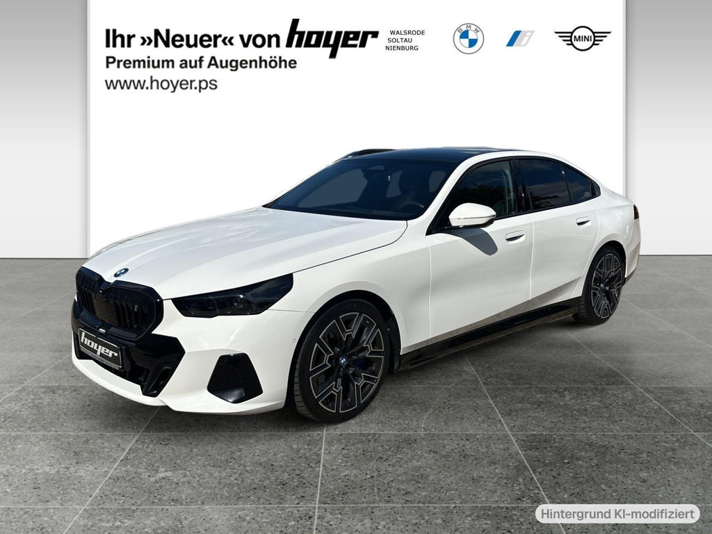 BMW i5 Sedan