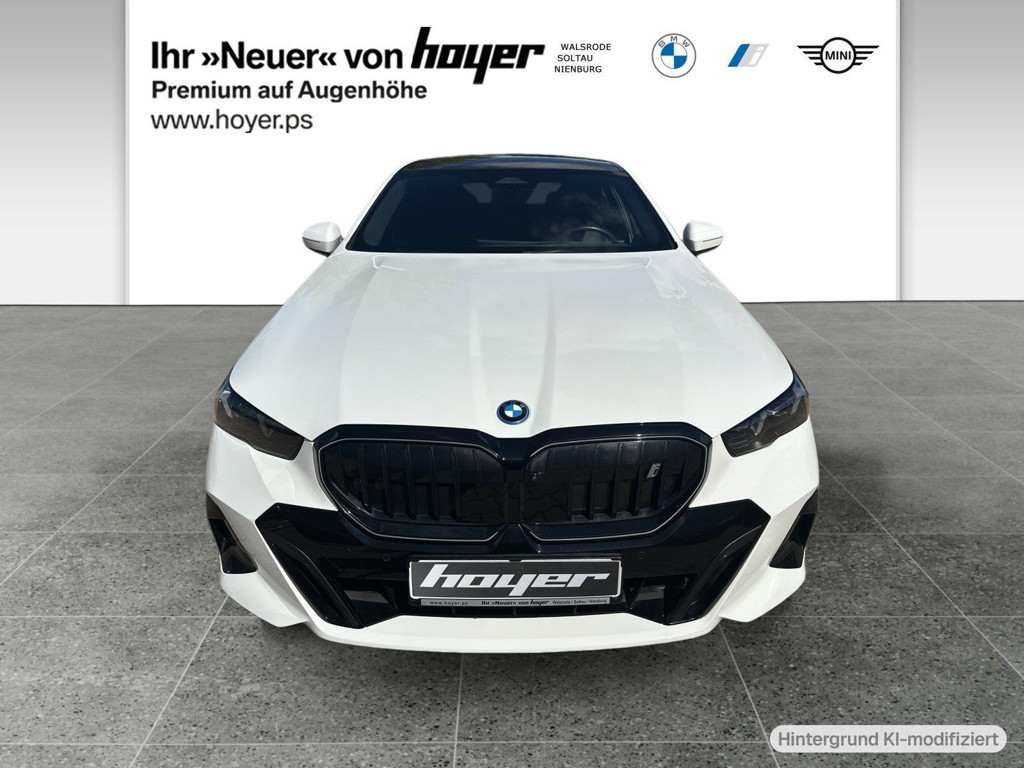 BMW i5