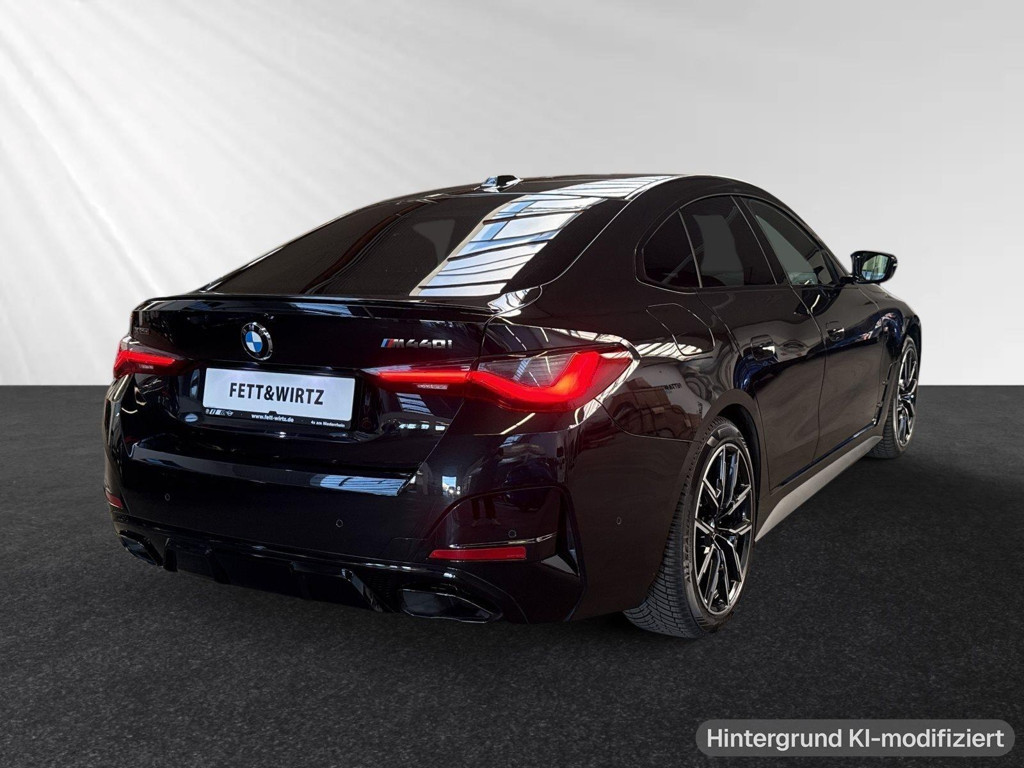 BMW M440