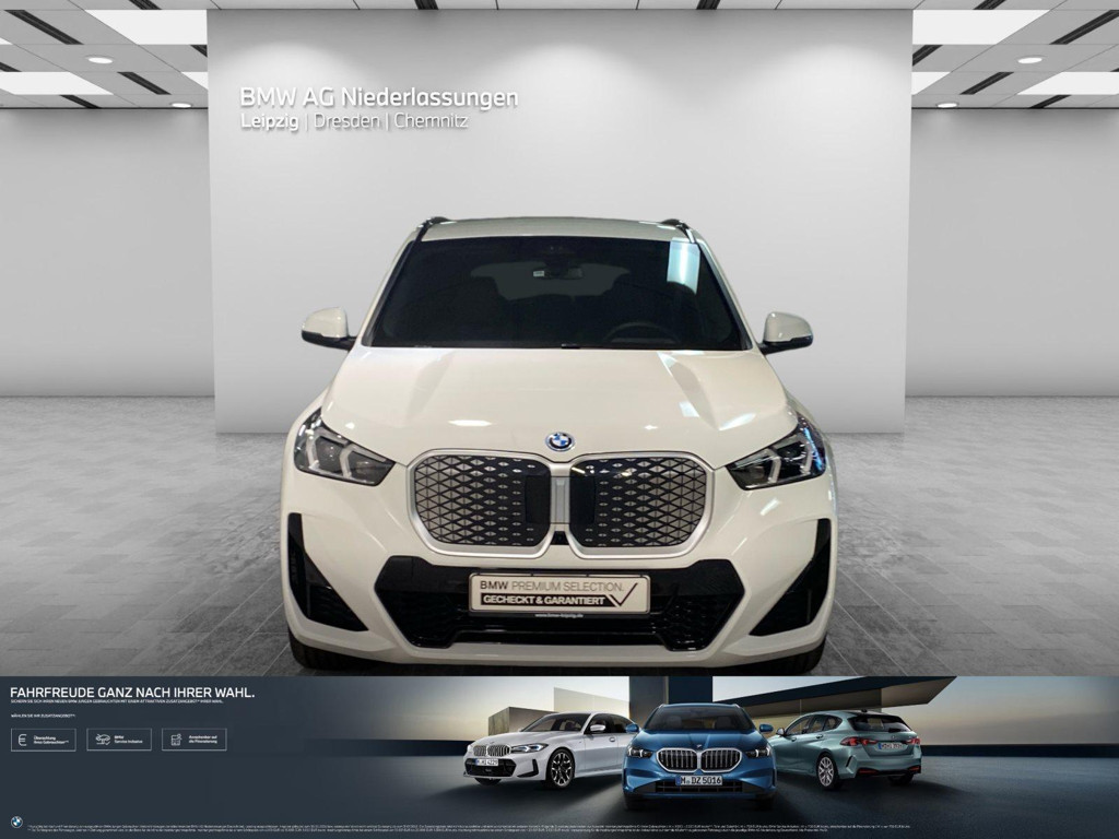 BMW iX1