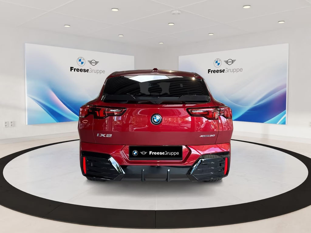 BMW iX2