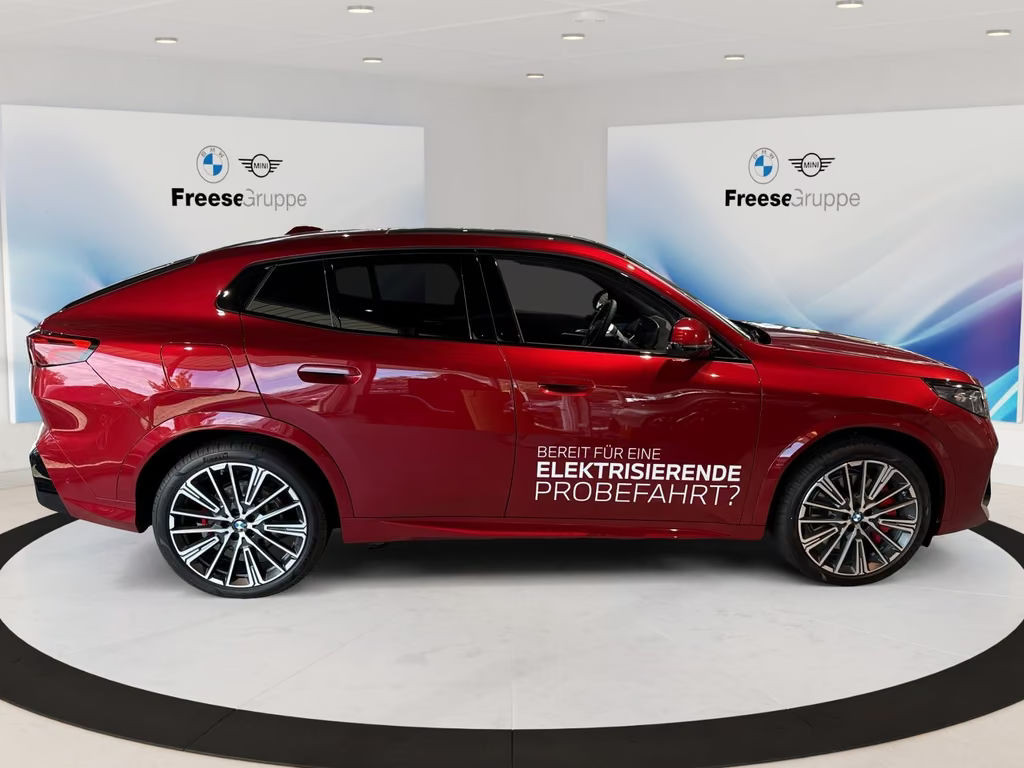 BMW iX2