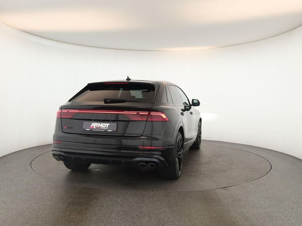 Audi SQ8