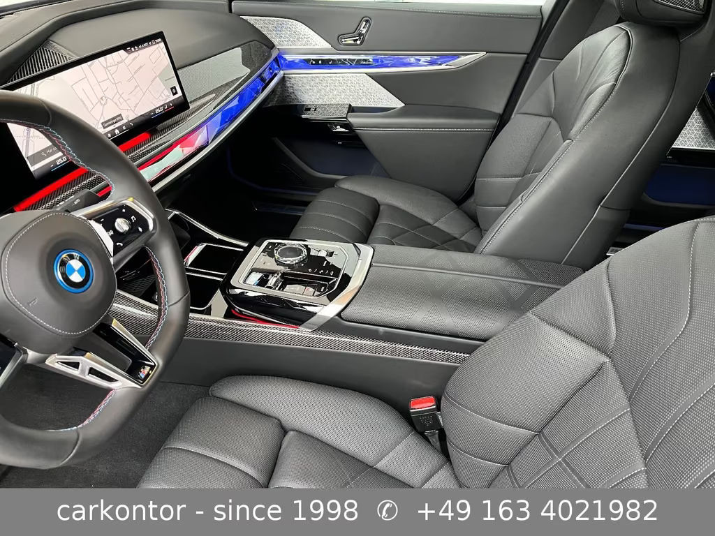BMW i7