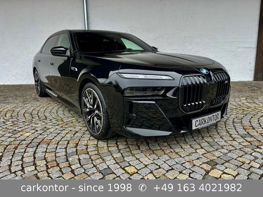 BMW i7