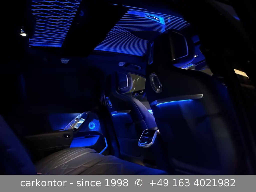 BMW i7