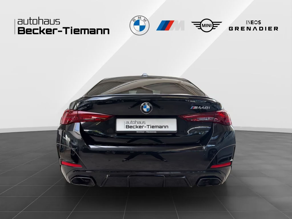 BMW M440