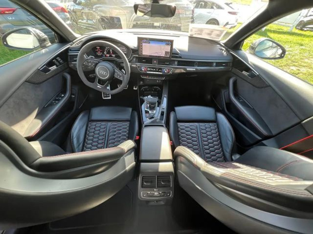 Audi RS4
