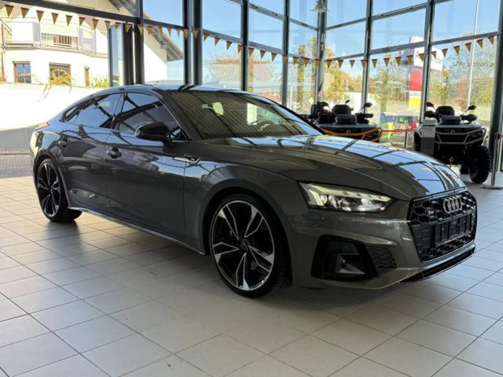 Audi S5