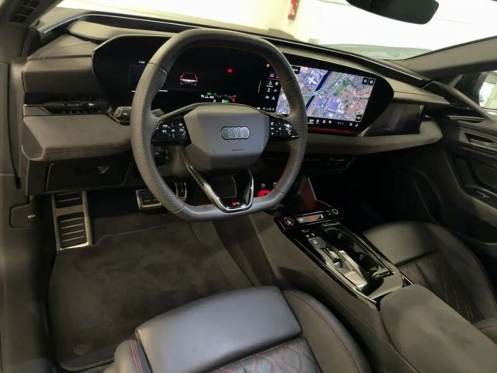 Audi S6 e-tron