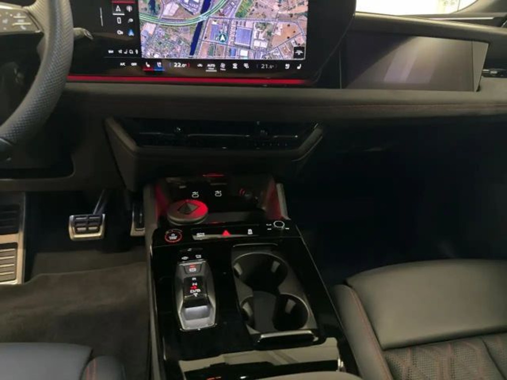 Audi S6 e-tron