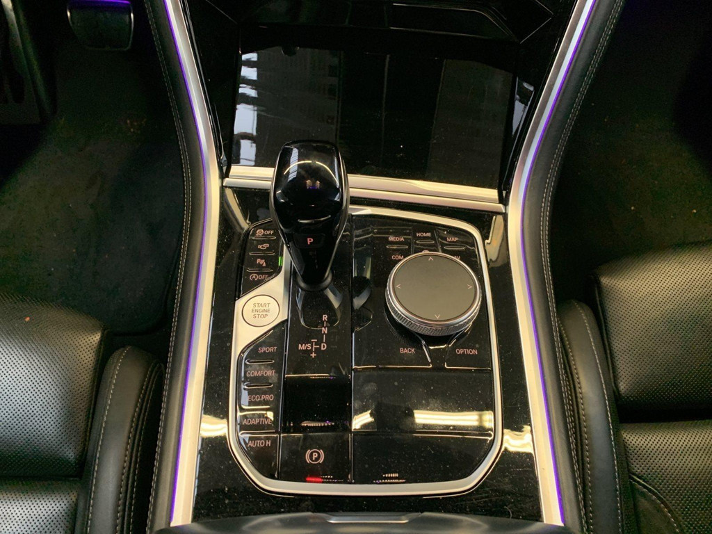 BMW M850