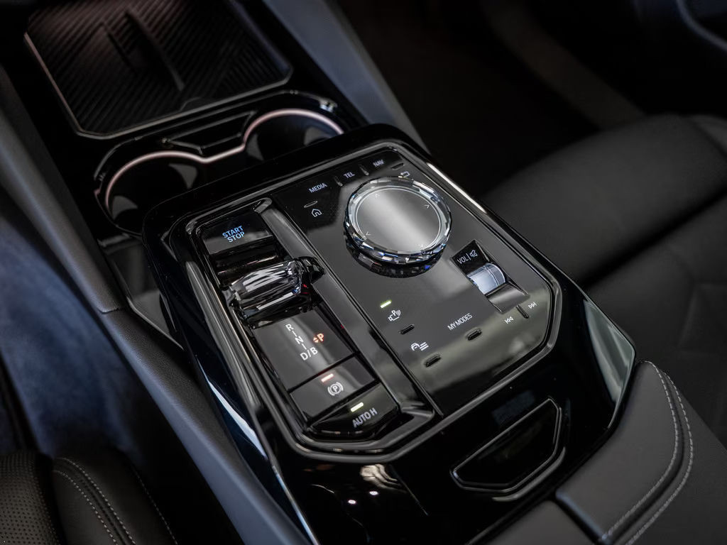 BMW i5