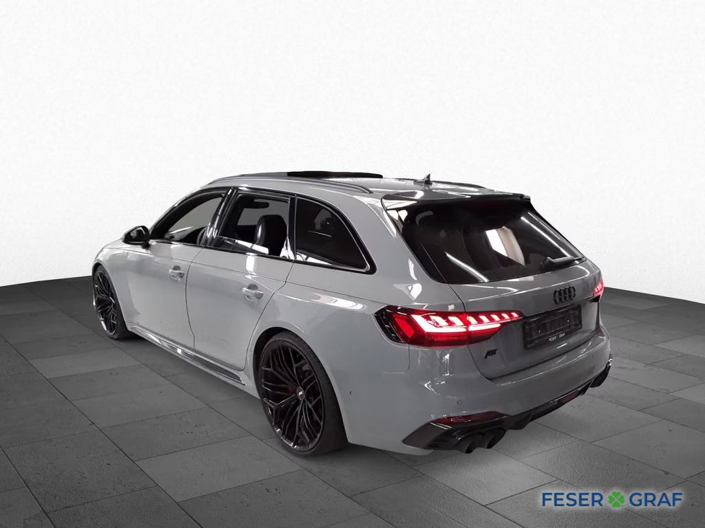 Audi RS4