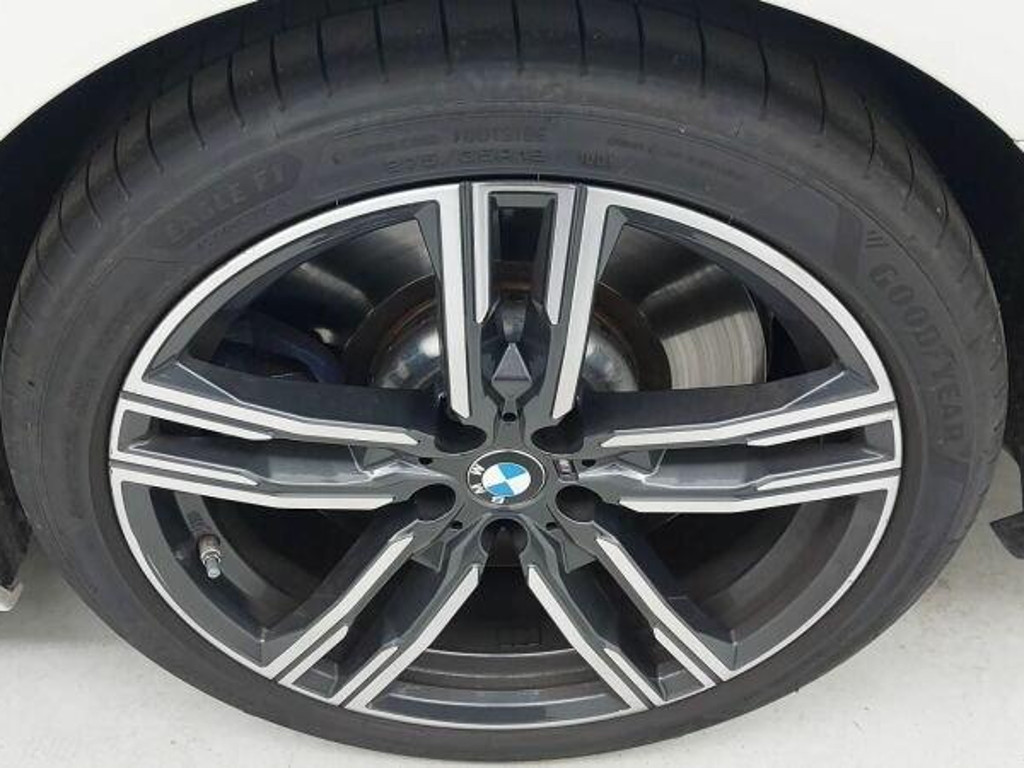 BMW M850