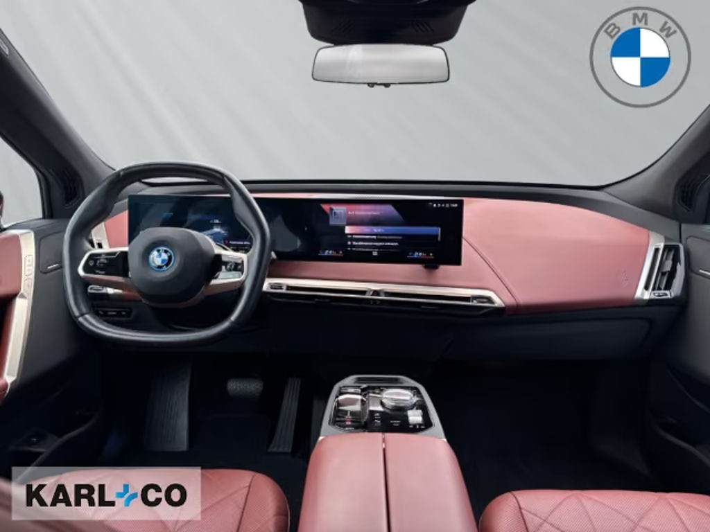 BMW iX