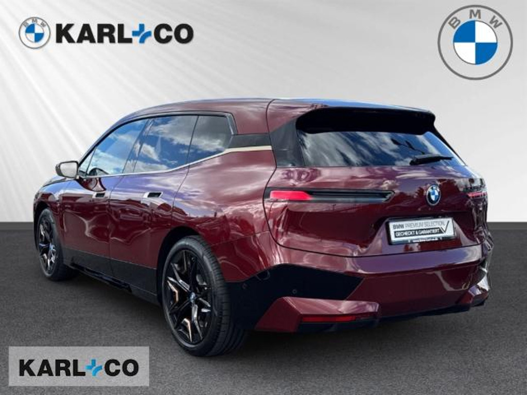 BMW iX