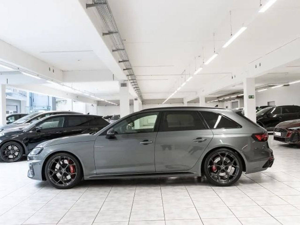 Audi RS4
