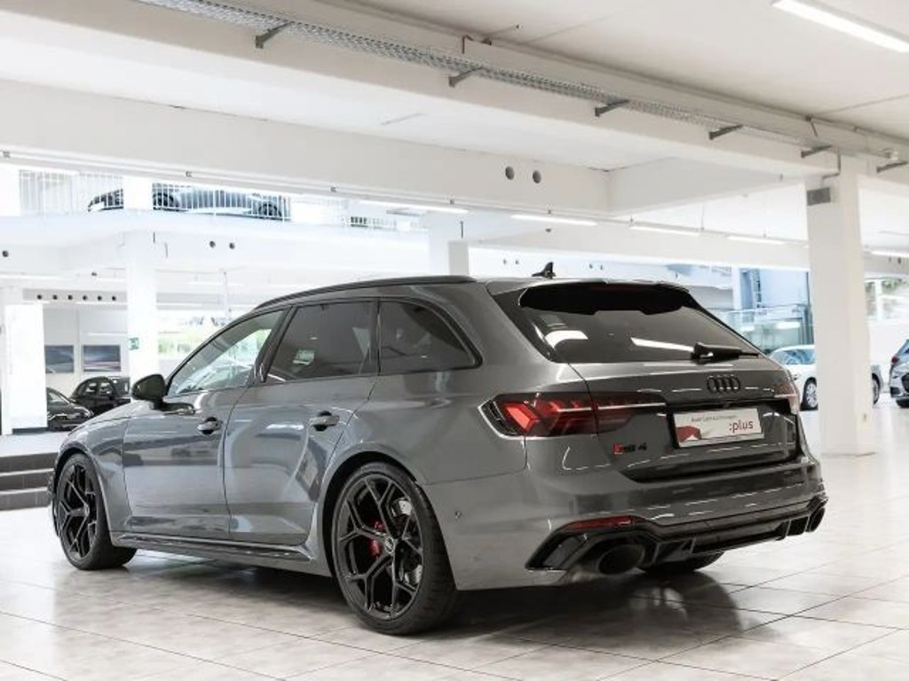 Audi RS4