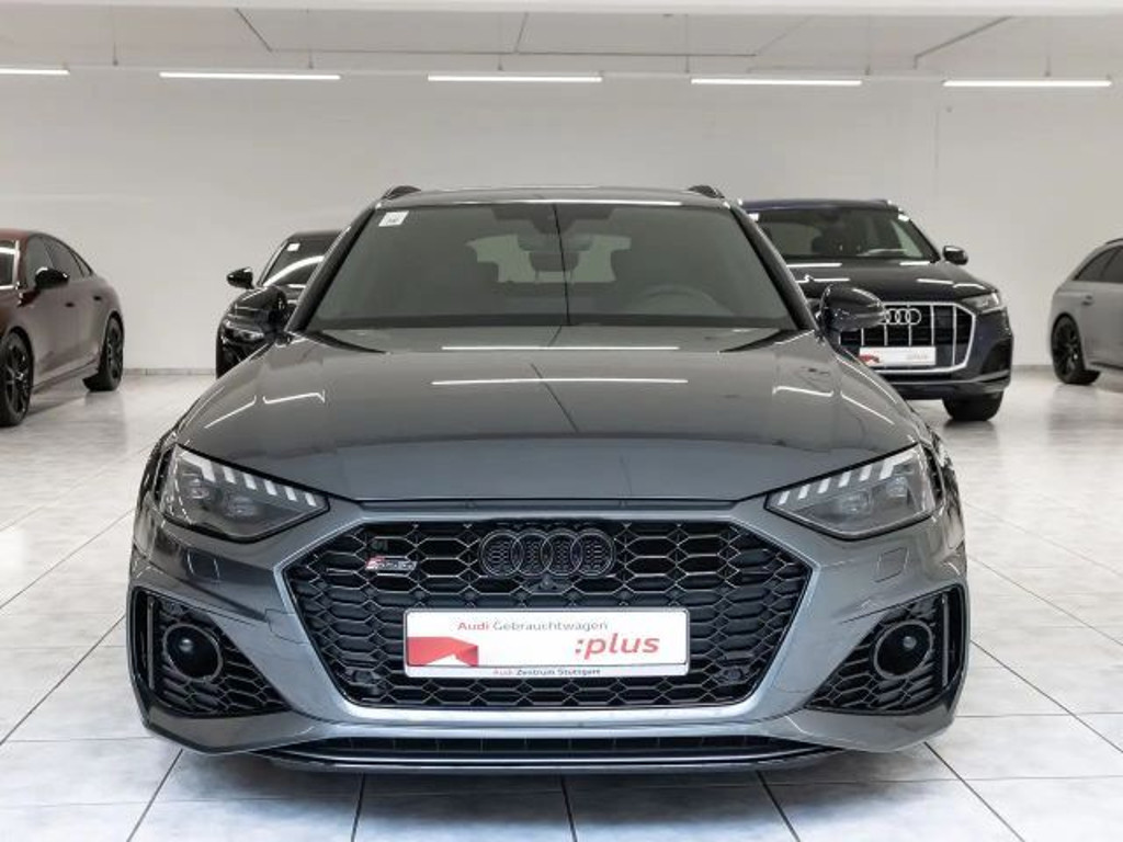 Audi RS4