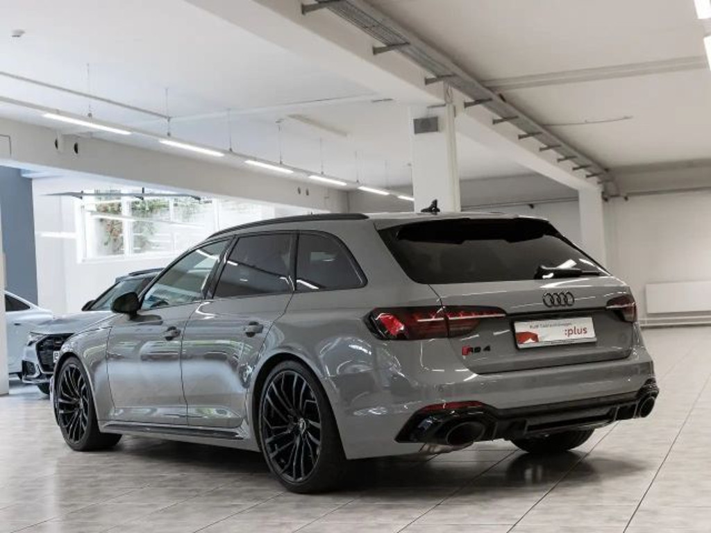 Audi RS4