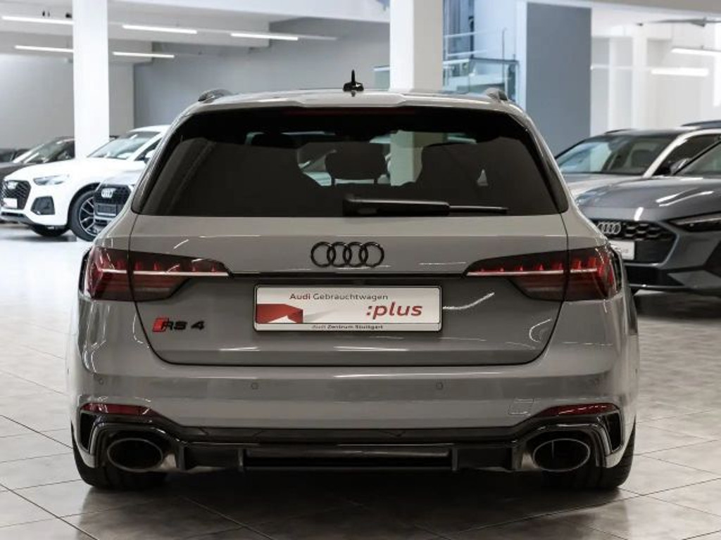 Audi RS4