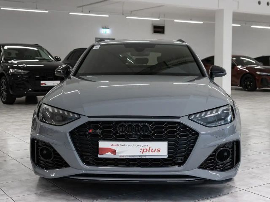 Audi RS4
