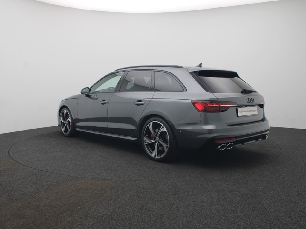 Audi S4