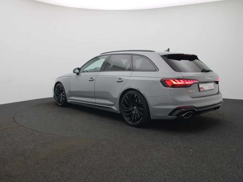 Audi RS4