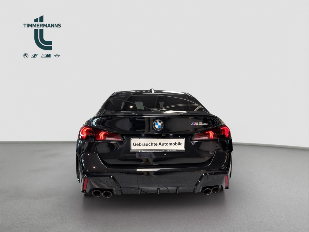 BMW M235