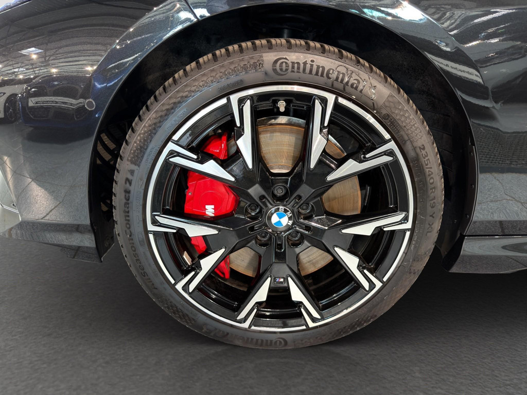 BMW M235