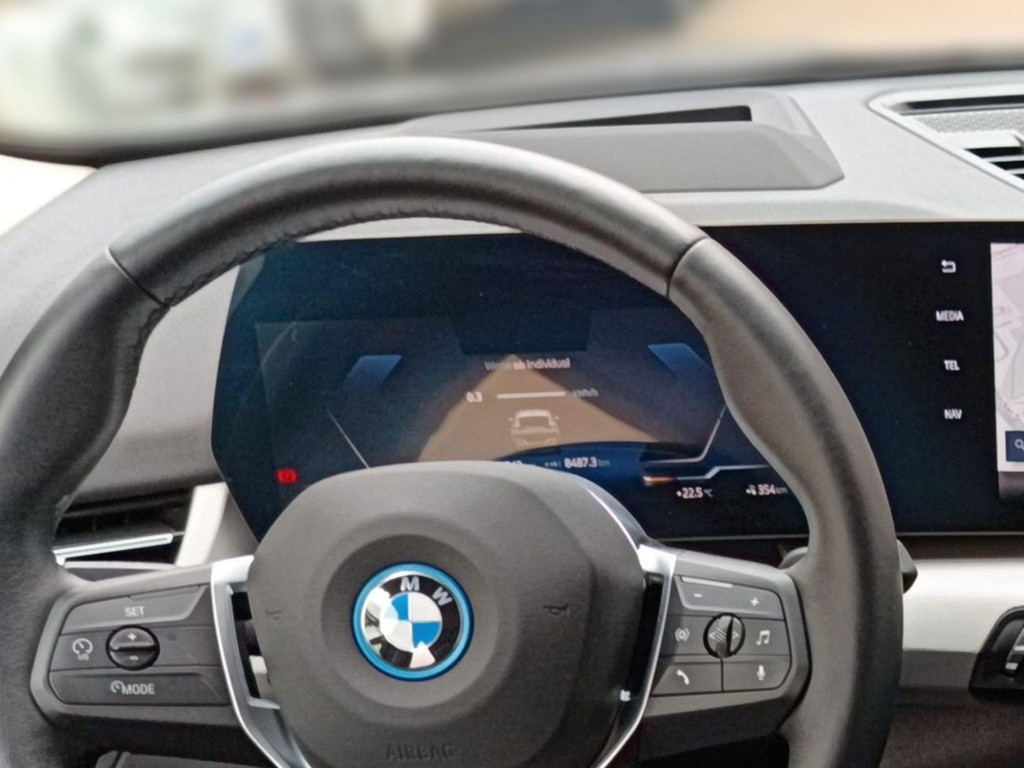 BMW iX2